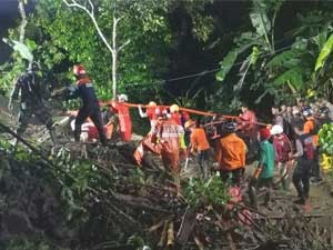 Hujan Deras Disertai Angin Kencang Picu Longsor dan Banjir di Kebumen, Dua Korban Meninggal